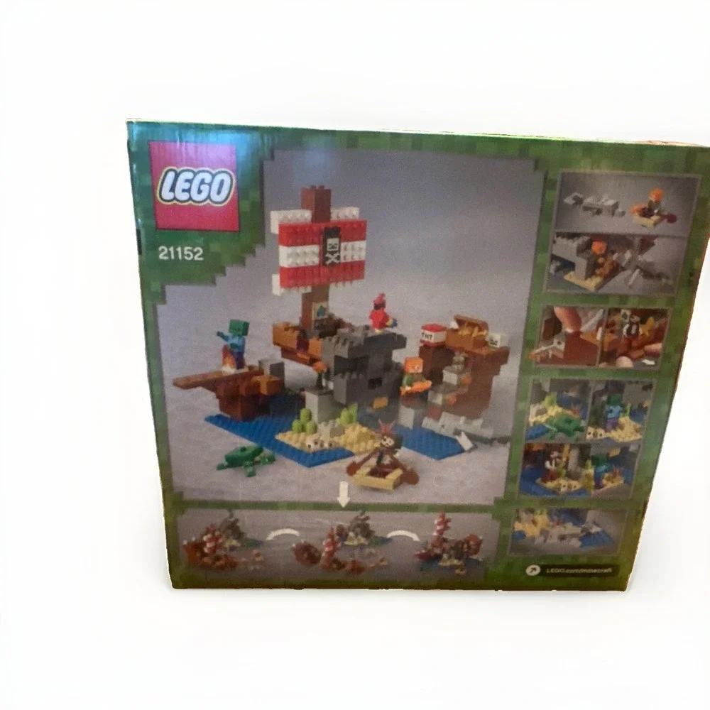 LEGO Minecraft The Pirate Ship Adventure Set 21152 386 Pieces Ages 8+ SEALED
